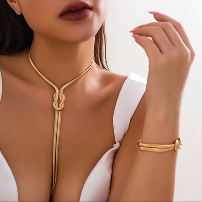 Collar con nudo + pulsera
