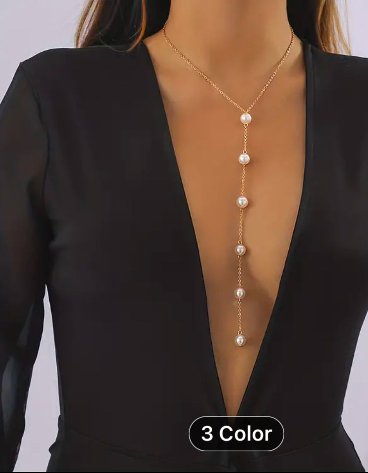 Collar largo con perlas