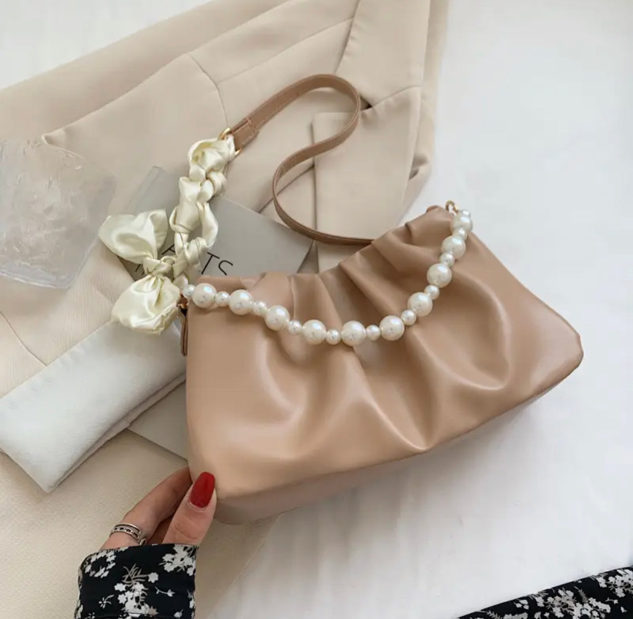Cartera Perlas
