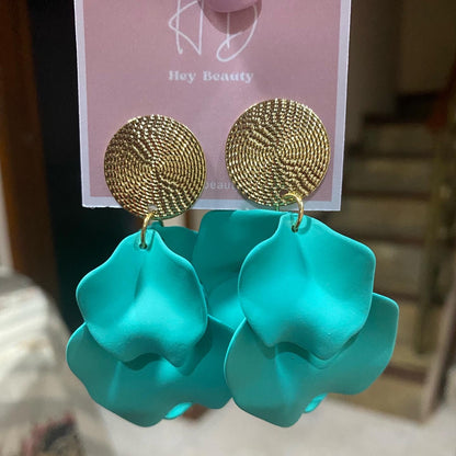 Petalos varios colores con CLIPS