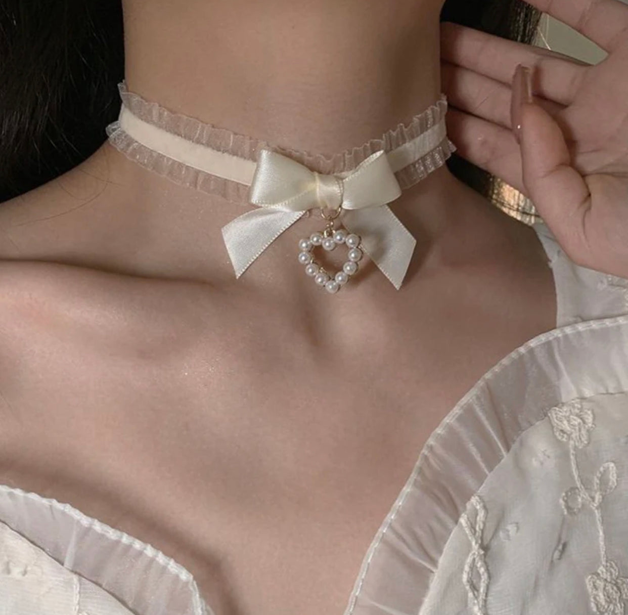 Collar de encaje