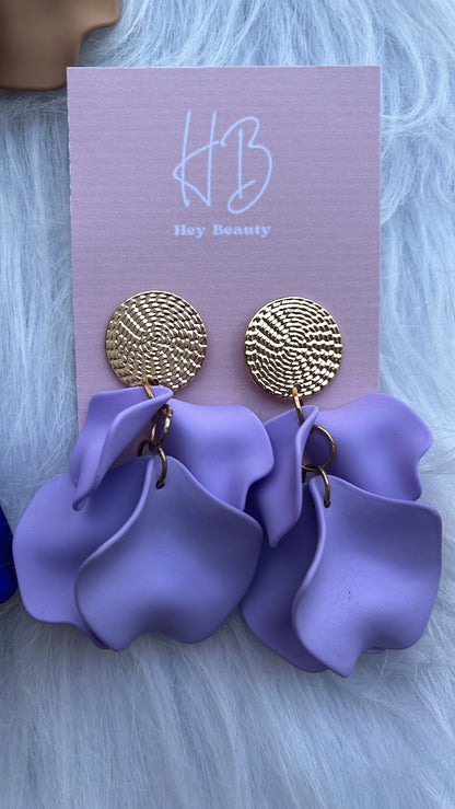 Petalos varios colores con CLIPS