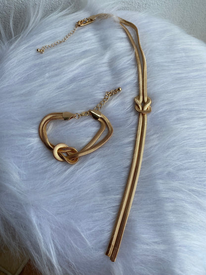 Collar con nudo + pulsera