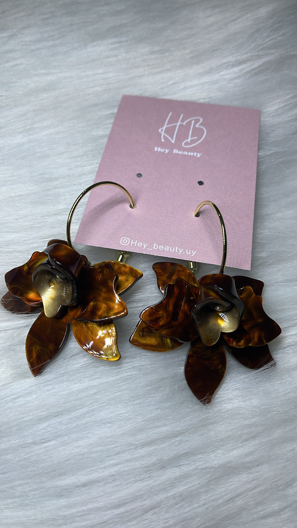 Colgantes flor de resina