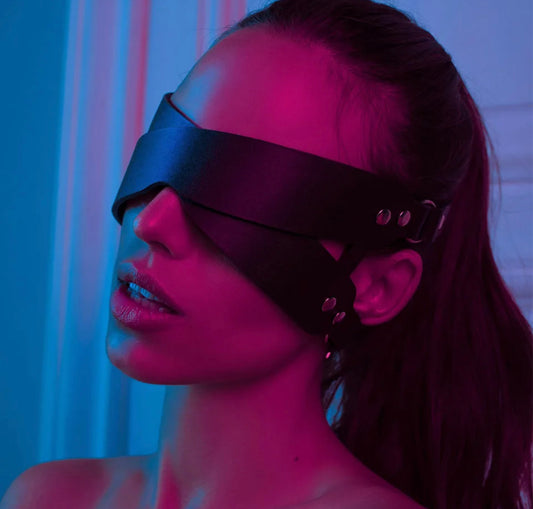 Mascara para ojos BDSM