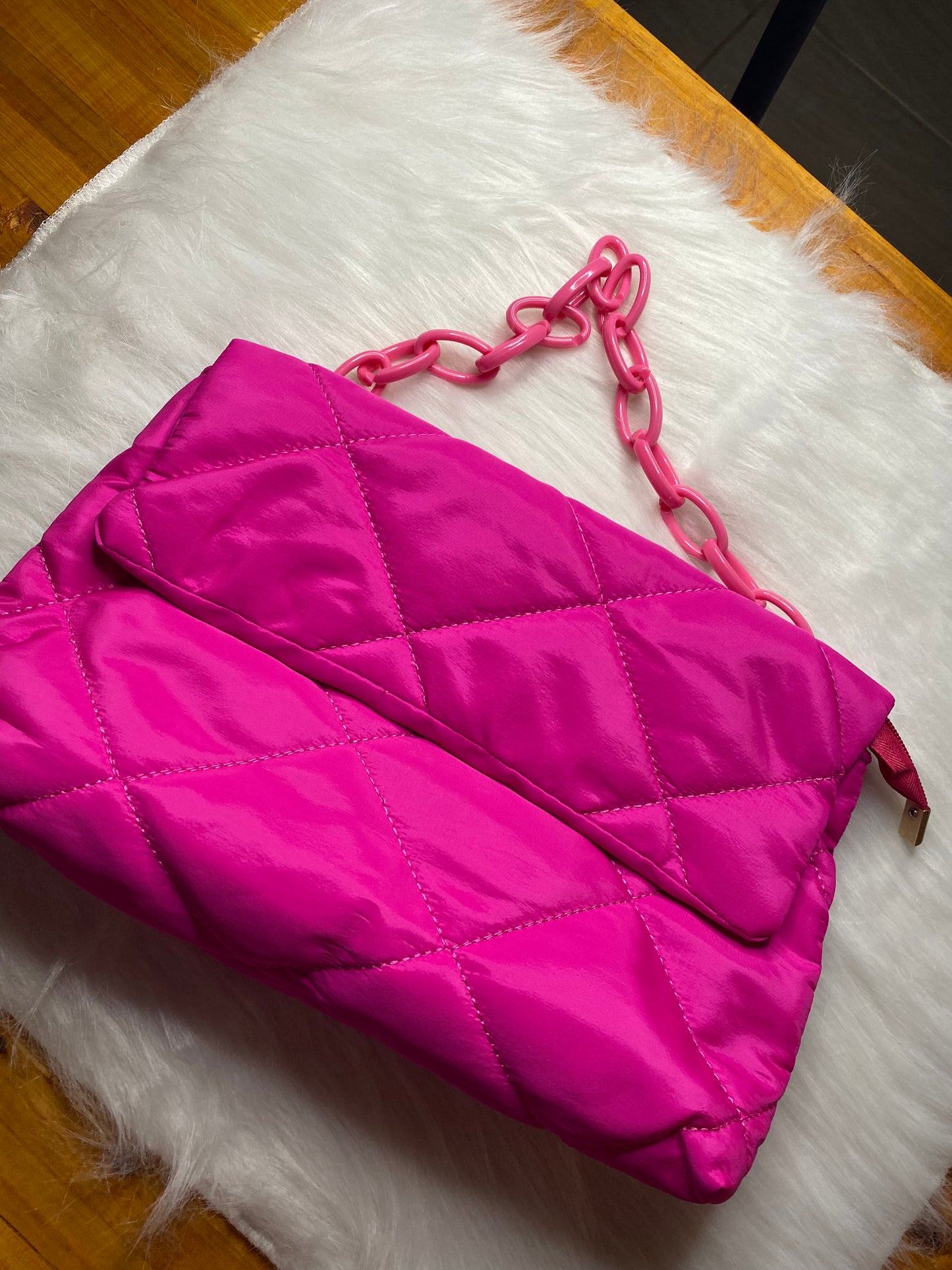 Cartera fucsia