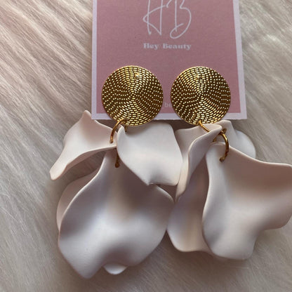 Petalos varios colores con CLIPS
