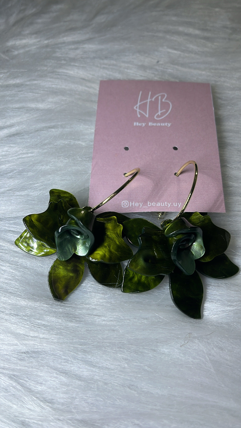 Colgantes flor de resina