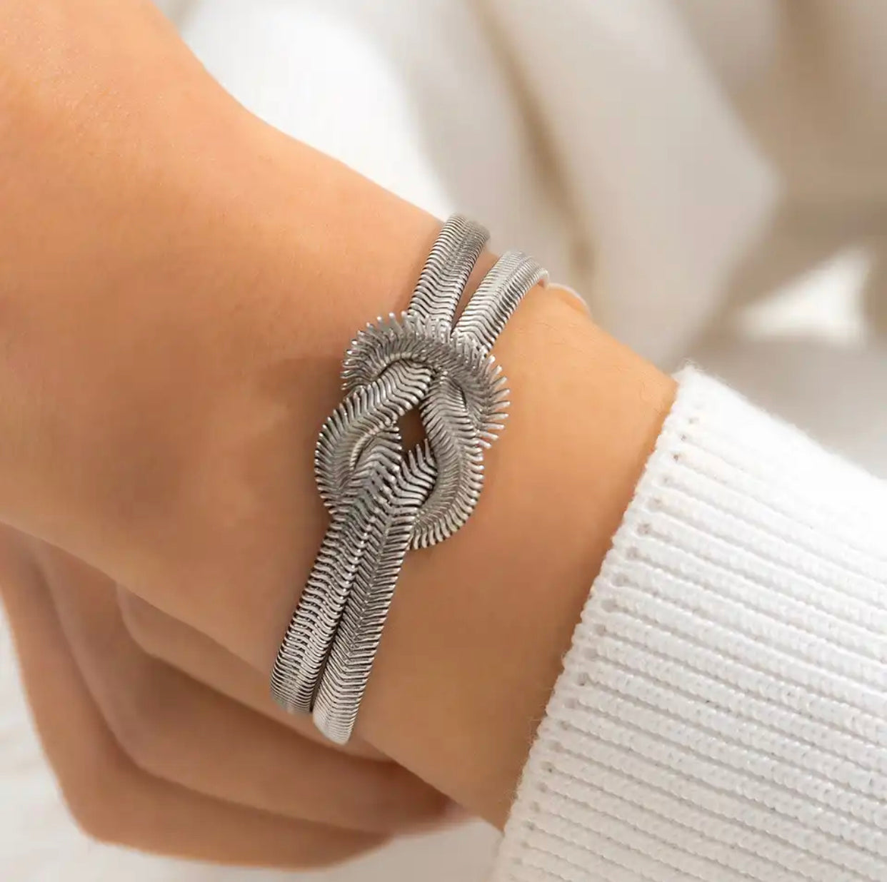 Collar con nudo + pulsera