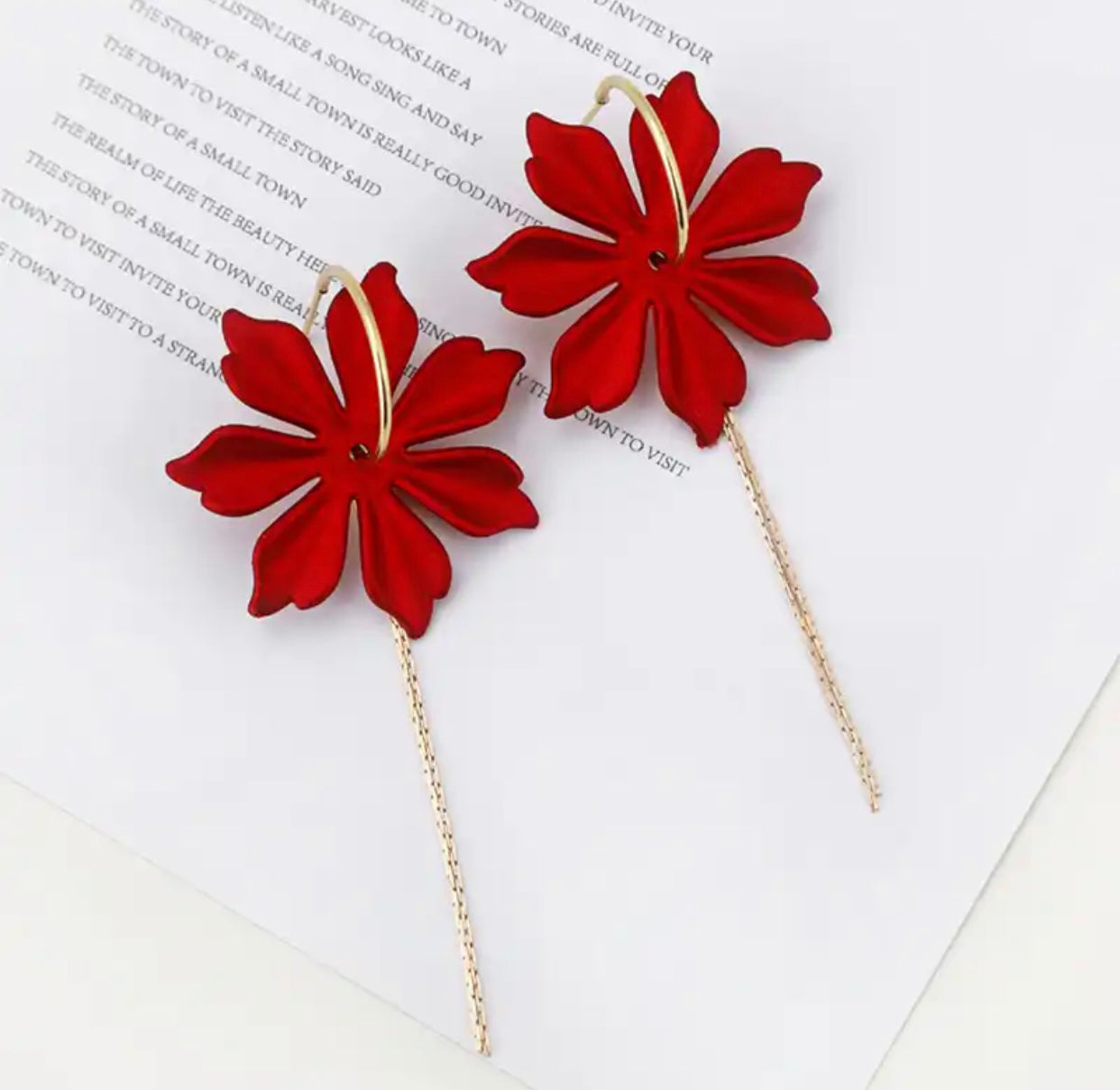 Flor roja en aro