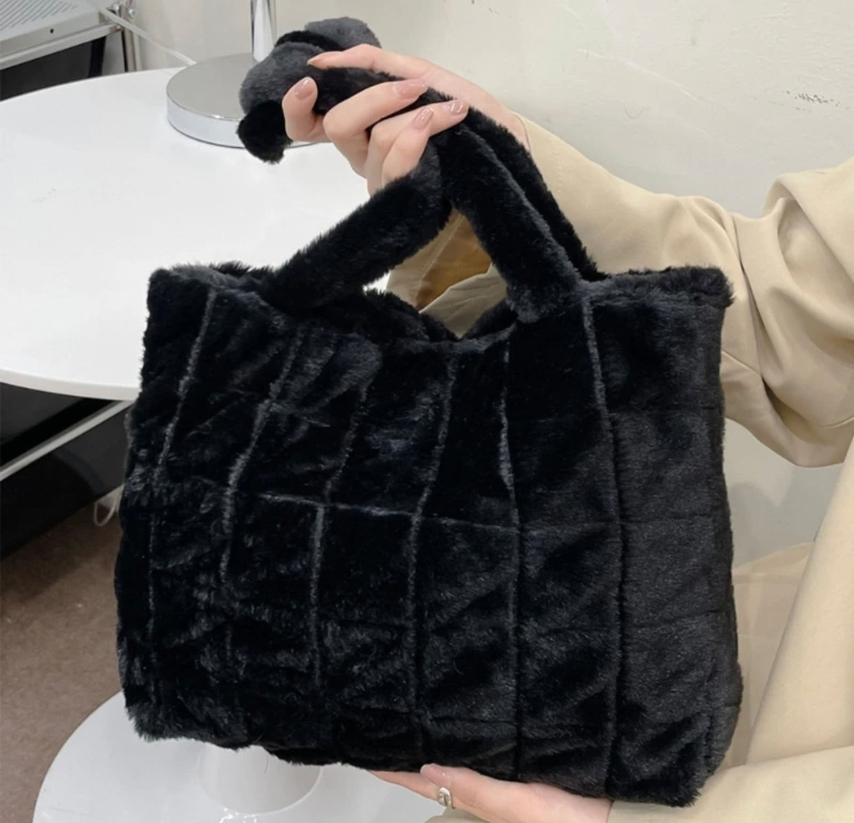Bolso para invierno en negro