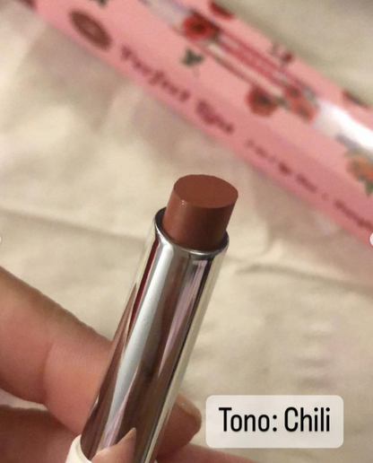 Labial 2 en 1 con delineador